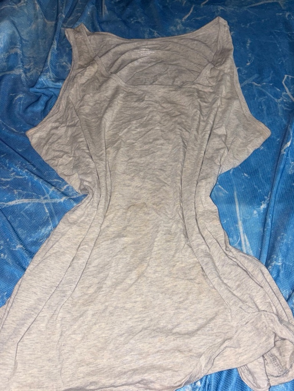 Women's Light Gray Sleeveless Scoop Neck Top
